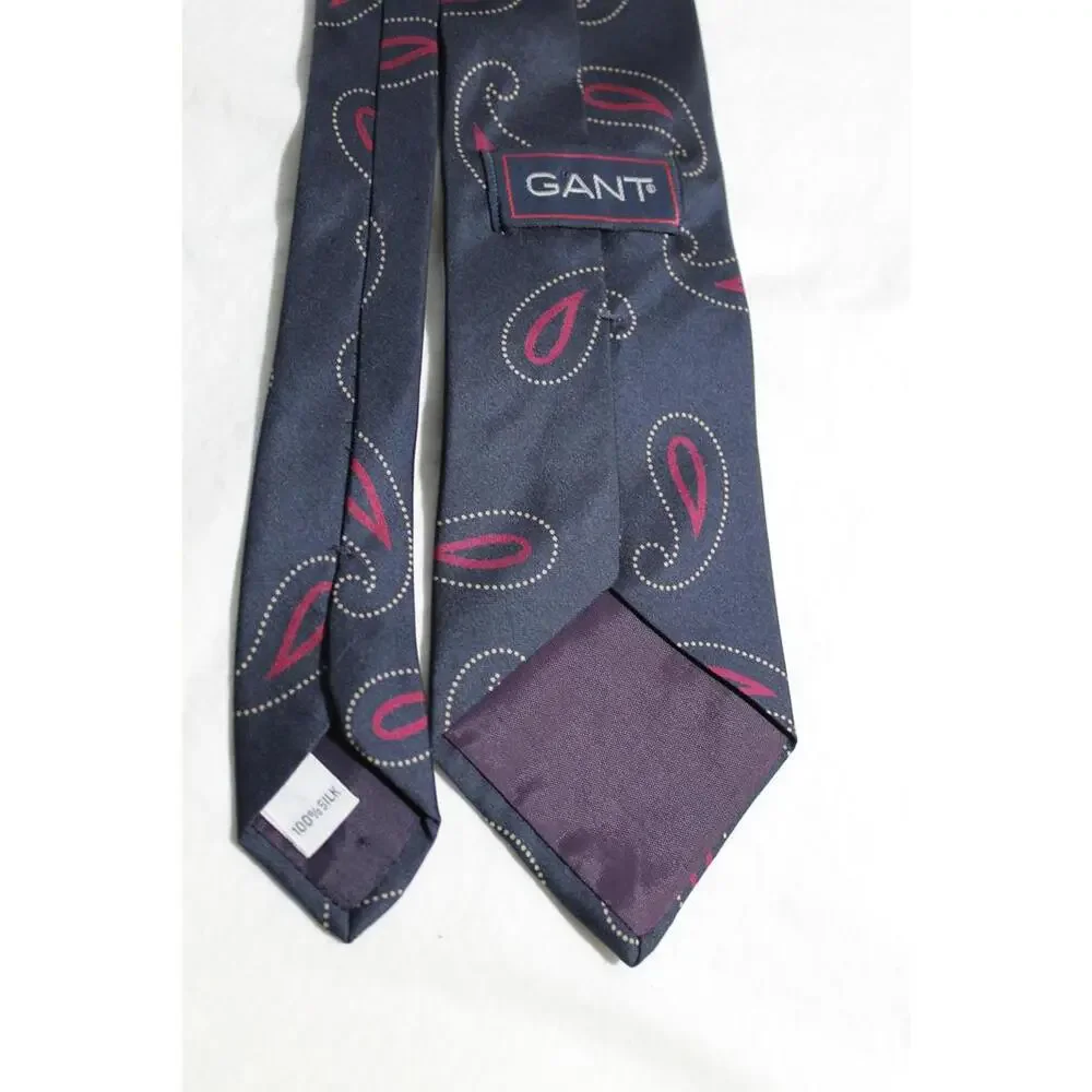 Vintage GANT 3.25 X 58 Inch Silk Necktie, Navy & Maroon Paisley, Narrow Tie